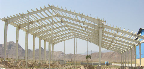 احداث استخر شنای زاوه